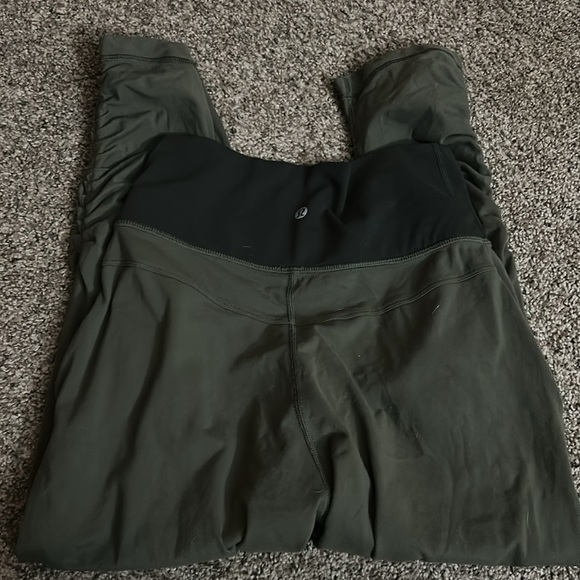 Lululemon Sunset Salutation Crop - Picture 2 of 5